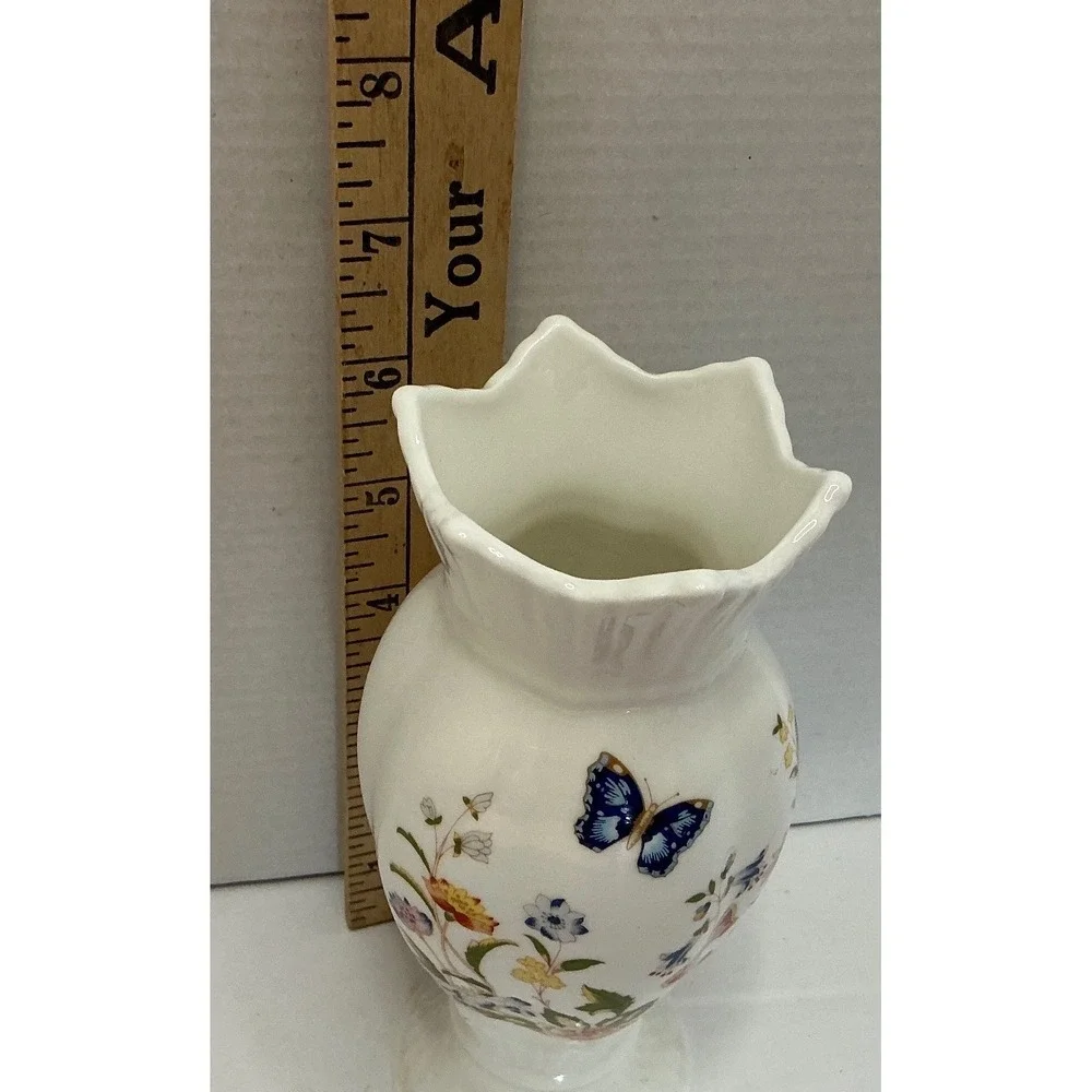 Aynsley Vintage Cottage Garden Vase Butterfly Floral Bone China 7in English Styl